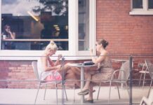 Gut zuhören können: 11 tolle Eigenschaften guter Zuhörer gut zuhören können eigenschaft