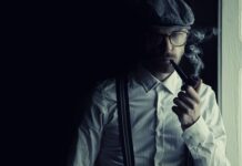 Sehr ernste Menschen – unterschätzte Persönlichkeiten? sehr ernster mann