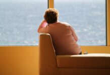 Introvertierten Selbsthass verstehen: Das große, alte Problem ist introvertiert sein schlecht